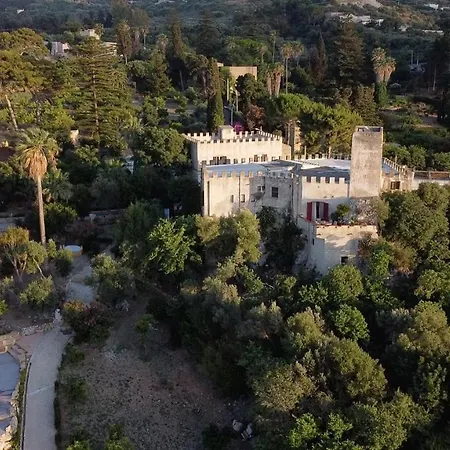 Antica Fortezza Fontana * Вальдериче