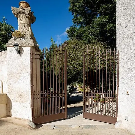 Antica Fortezza Fontana * Вальдериче