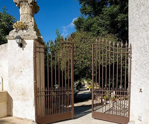 Antica Fortezza Fontana * 瓦尔德利切